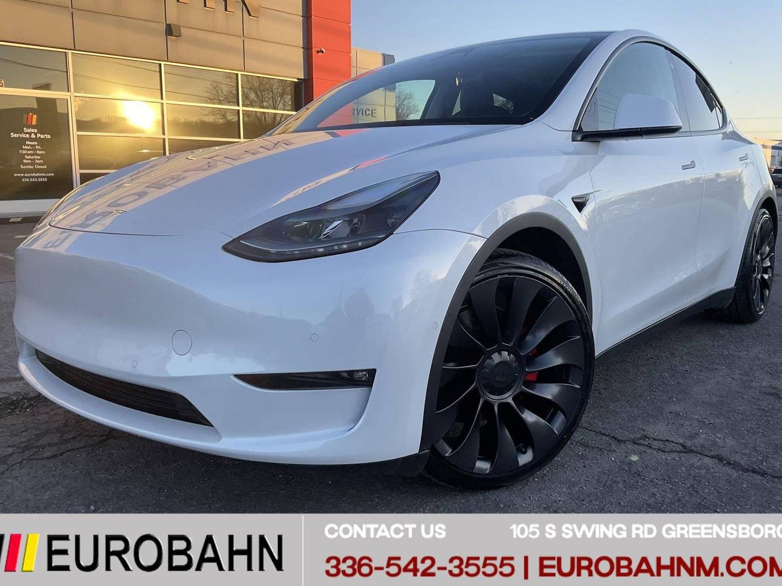 TESLA MODEL Y 2022 7SAYGDEF0NF319123 image